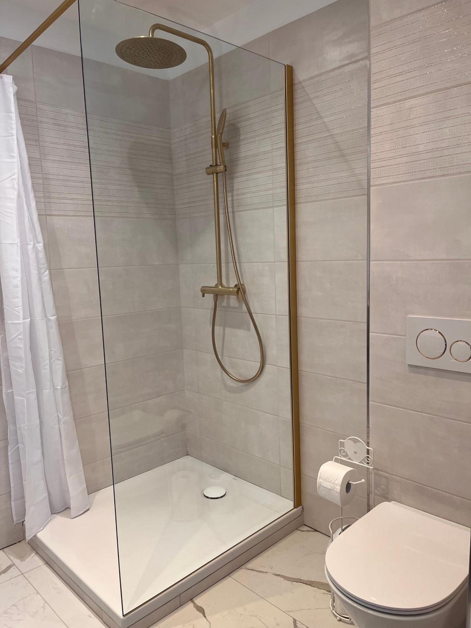 Hdg Hotel Gare De L'Isle Adam Appart'S Hotel Parmain Εξωτερικό φωτογραφία