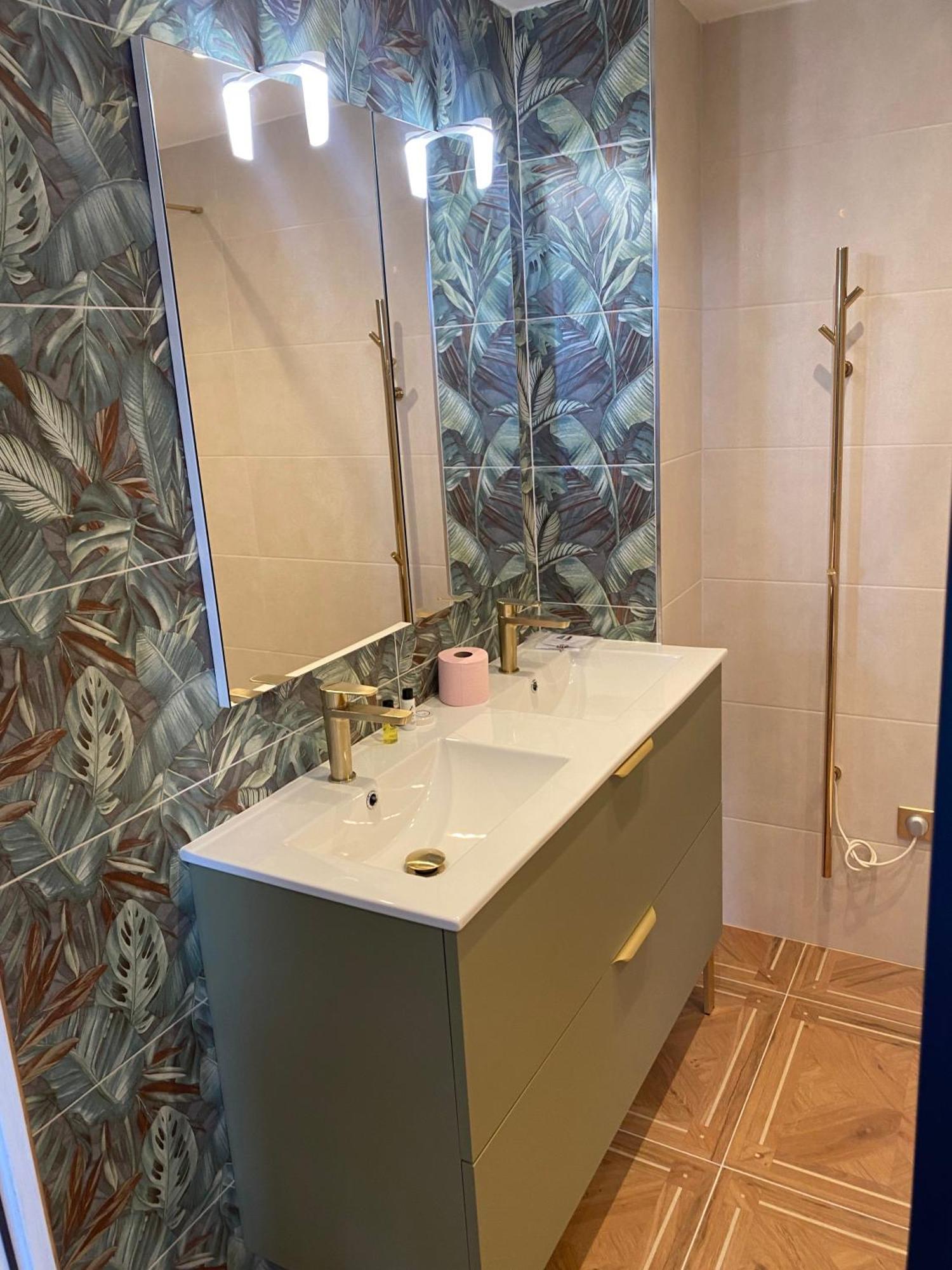 Hdg Hotel Gare De L'Isle Adam Appart'S Hotel Parmain Εξωτερικό φωτογραφία