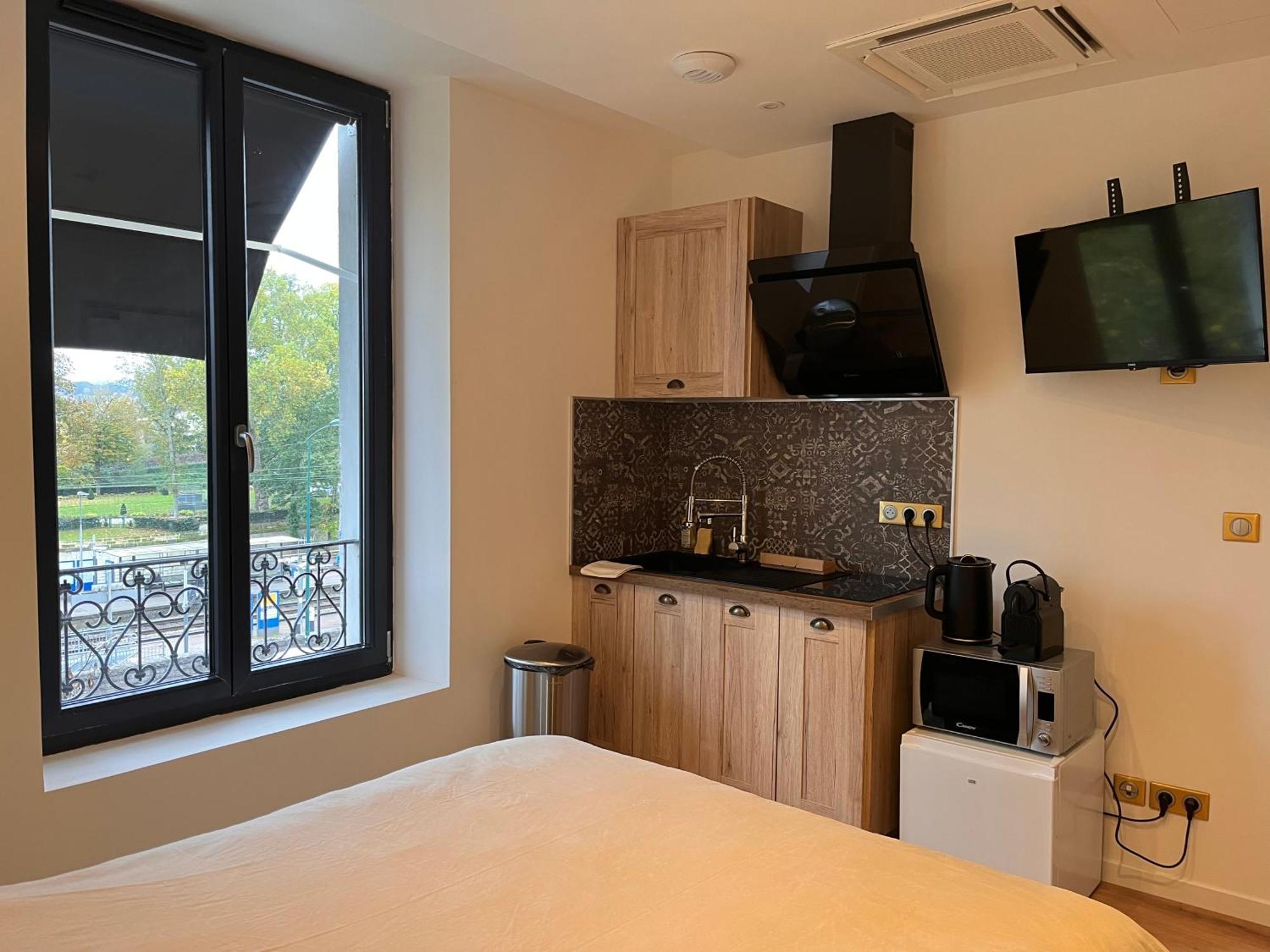 Hdg Hotel Gare De L'Isle Adam Appart'S Hotel Parmain Εξωτερικό φωτογραφία